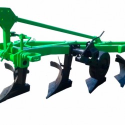Плуг 4-х корпусний 4x30 до трактора стійка 700 Плуг 4-х корпусний 4x30 до трактора стійка 700